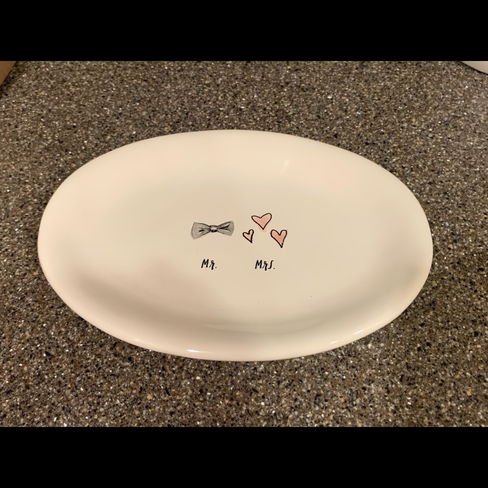 Rae Dunn mr&mrs jewelry holder